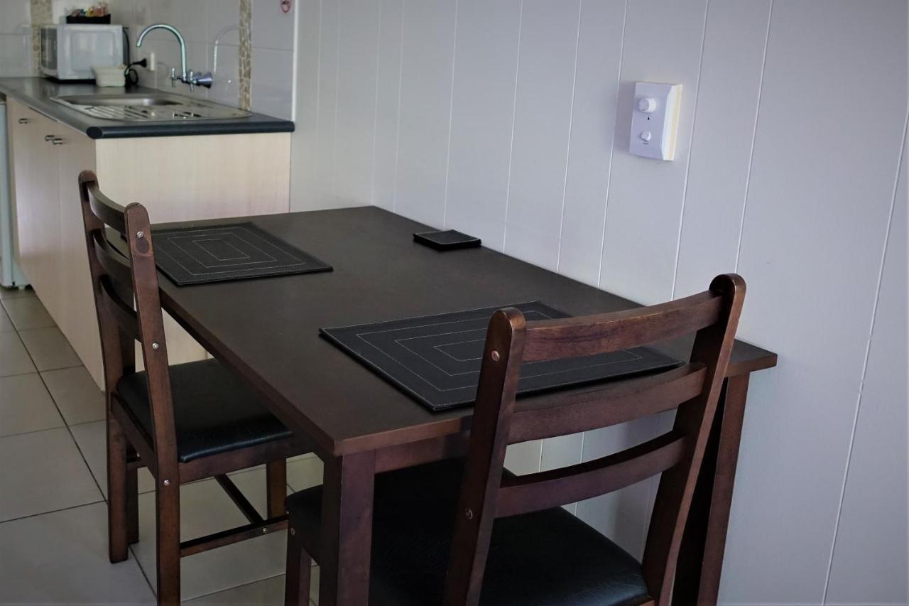 Pacific Palms Motor Inn Marcoola Ngoại thất bức ảnh